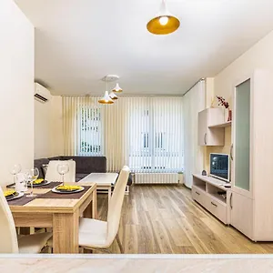 Stylish 2bd With A Cozy Terrace By Flat Mаnager Filibe